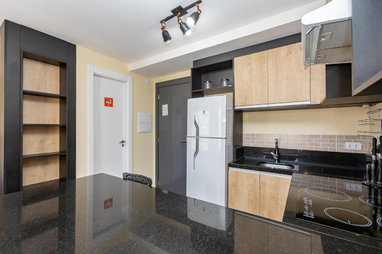 Moderno E Tranquilo - Studio No Centro - Ayn031 Apartment Куритиба Екстериор снимка